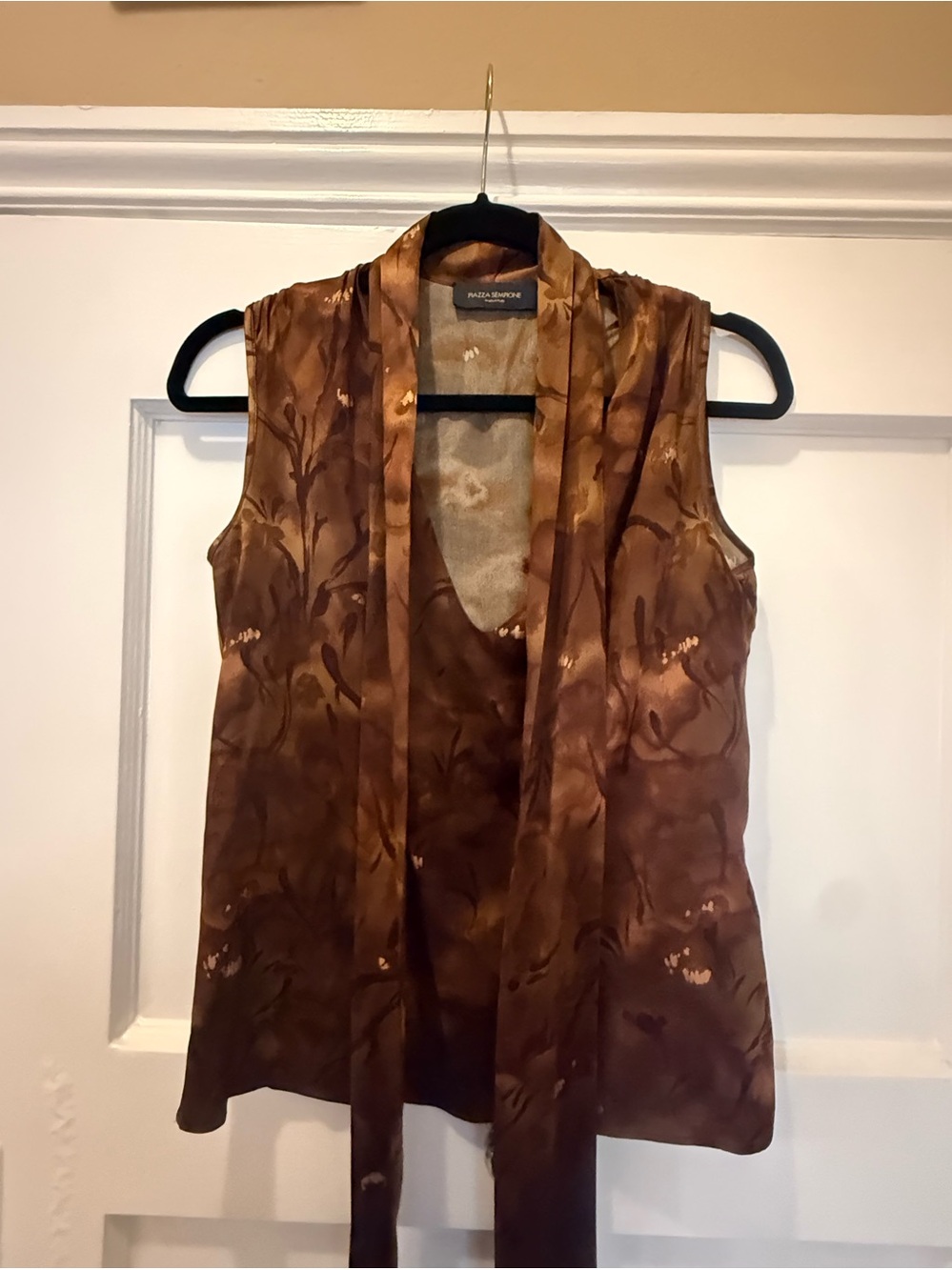 Piazza Sempione Brown Printed Sleeveless Bow Blouse